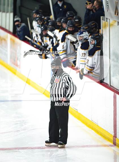Thumbnail 3 in Victor @ Pittsford (Section 5 Class A Sectional Final) photogallery.