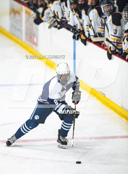 Thumbnail 2 in Victor @ Pittsford (Section 5 Class A Sectional Final) photogallery.