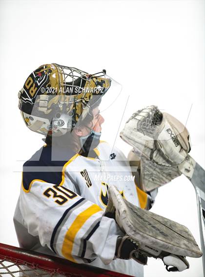 Thumbnail 3 in Victor @ Pittsford (Section 5 Class A Sectional Final) photogallery.