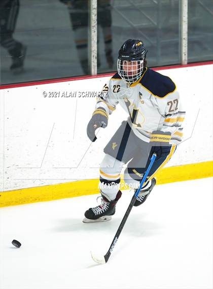 Thumbnail 2 in Victor @ Pittsford (Section 5 Class A Sectional Final) photogallery.