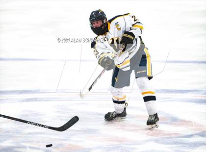Thumbnail 2 in Victor @ Pittsford (Section 5 Class A Sectional Final) photogallery.