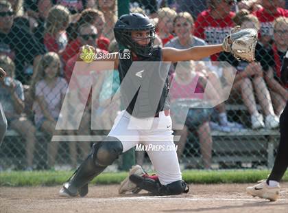 Thumbnail 1 in Dover vs. Logan Elm (OHSAA D2 Regional Final) photogallery.
