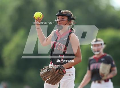 Thumbnail 2 in Dover vs. Logan Elm (OHSAA D2 Regional Final) photogallery.