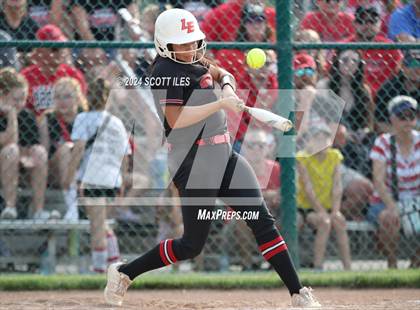 Thumbnail 2 in Dover vs. Logan Elm (OHSAA D2 Regional Final) photogallery.