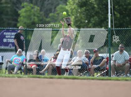 Thumbnail 1 in Dover vs. Logan Elm (OHSAA D2 Regional Final) photogallery.