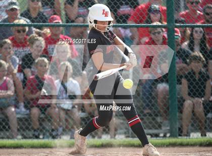 Thumbnail 3 in Dover vs. Logan Elm (OHSAA D2 Regional Final) photogallery.