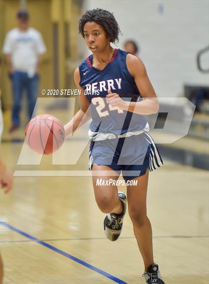 Thumbnail 3 in Perry @ Chandler photogallery.