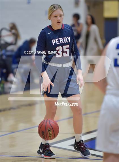 Thumbnail 1 in Perry @ Chandler photogallery.