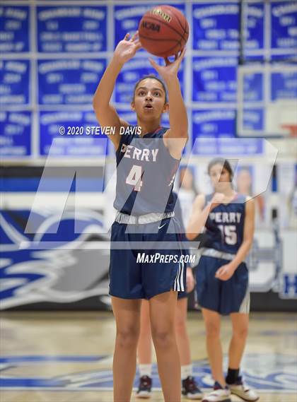 Thumbnail 1 in Perry @ Chandler photogallery.
