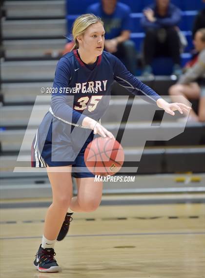 Thumbnail 2 in Perry @ Chandler photogallery.