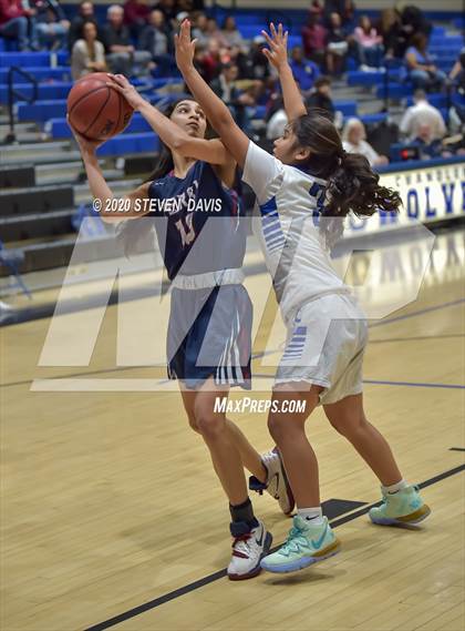 Thumbnail 1 in Perry @ Chandler photogallery.