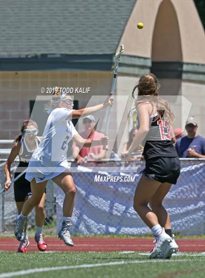 Thumbnail 2 in Darien vs. New Canaan (CIAC Class L Final) photogallery.