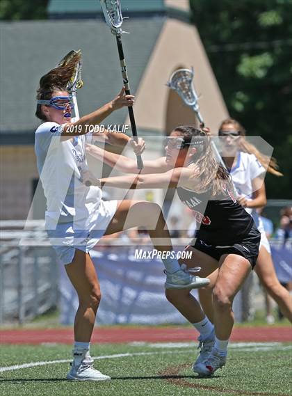 Thumbnail 2 in Darien vs. New Canaan (CIAC Class L Final) photogallery.