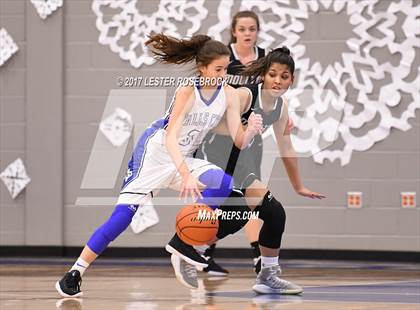 Thumbnail 3 in Moulton @ Falls City photogallery.