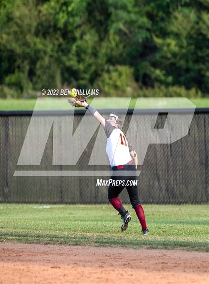Thumbnail 3 in Marianna vs West Nassau (FHSAA 3A Region 1 Quarterfinal) photogallery.