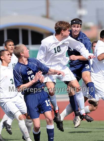Thumbnail 1 in Santa Barbara vs. Corona del Mar (CIF SoCal D2 Regional Final) photogallery.
