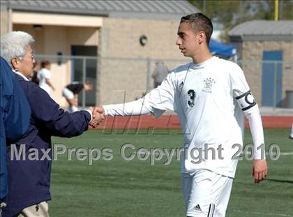 Thumbnail 3 in Santa Barbara vs. Corona del Mar (CIF SoCal D2 Regional Final) photogallery.