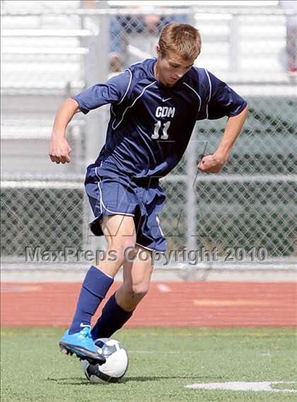 Thumbnail 2 in Santa Barbara vs. Corona del Mar (CIF SoCal D2 Regional Final) photogallery.
