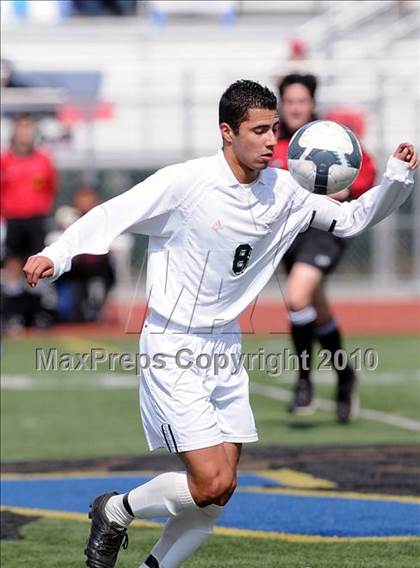 Thumbnail 1 in Santa Barbara vs. Corona del Mar (CIF SoCal D2 Regional Final) photogallery.