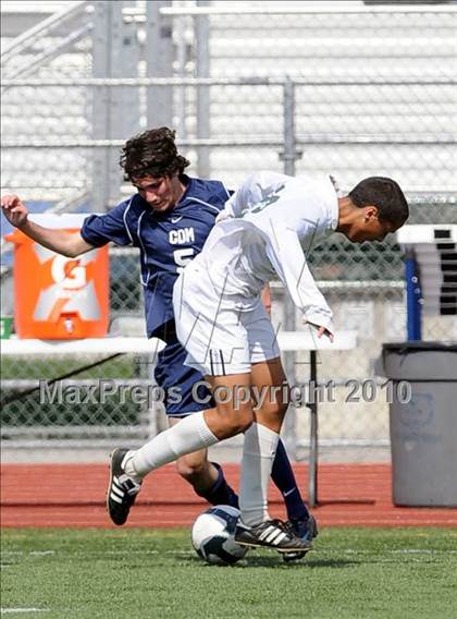 Thumbnail 3 in Santa Barbara vs. Corona del Mar (CIF SoCal D2 Regional Final) photogallery.