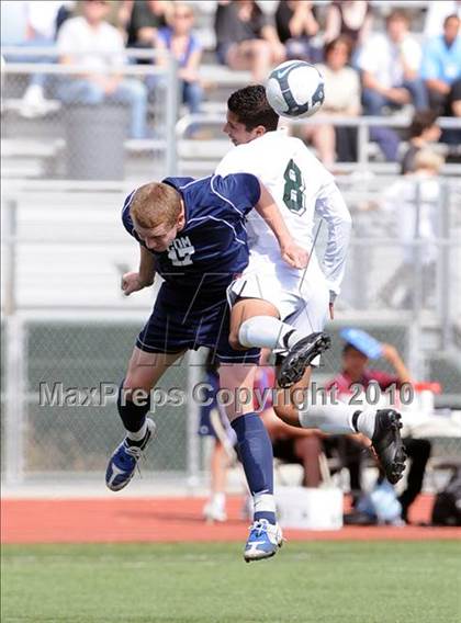 Thumbnail 3 in Santa Barbara vs. Corona del Mar (CIF SoCal D2 Regional Final) photogallery.