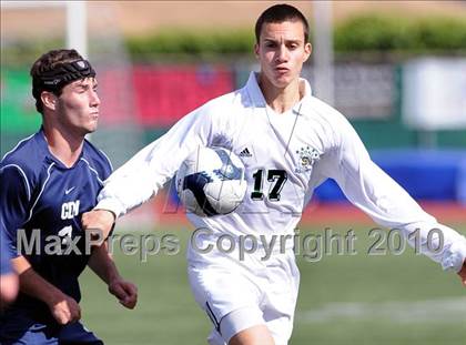 Thumbnail 2 in Santa Barbara vs. Corona del Mar (CIF SoCal D2 Regional Final) photogallery.