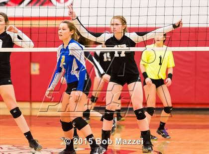 Thumbnail 3 in Aquinas [St. Thomas] vs Southern (OHSAA D4 Columbiana District Playoff) photogallery.