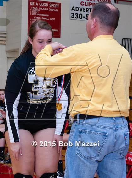 Thumbnail 3 in Aquinas [St. Thomas] vs Southern (OHSAA D4 Columbiana District Playoff) photogallery.