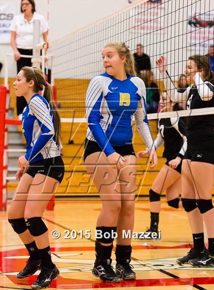 Thumbnail 2 in Aquinas [St. Thomas] vs Southern (OHSAA D4 Columbiana District Playoff) photogallery.
