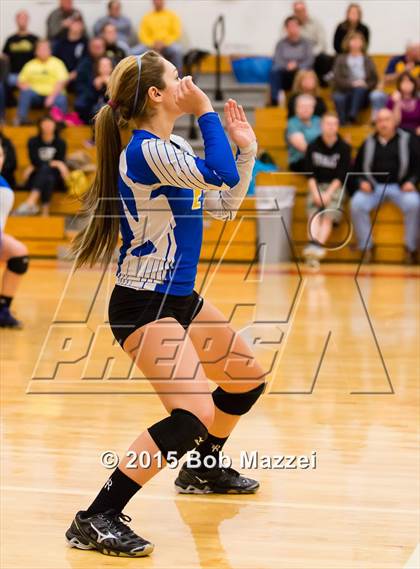 Thumbnail 3 in Aquinas [St. Thomas] vs Southern (OHSAA D4 Columbiana District Playoff) photogallery.