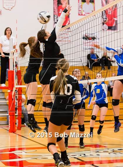 Thumbnail 1 in Aquinas [St. Thomas] vs Southern (OHSAA D4 Columbiana District Playoff) photogallery.