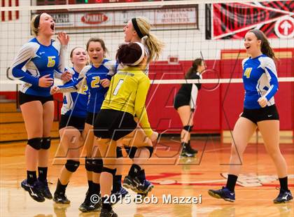 Thumbnail 2 in Aquinas [St. Thomas] vs Southern (OHSAA D4 Columbiana District Playoff) photogallery.