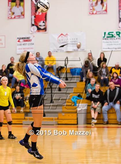 Thumbnail 3 in Aquinas [St. Thomas] vs Southern (OHSAA D4 Columbiana District Playoff) photogallery.