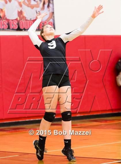 Thumbnail 2 in Aquinas [St. Thomas] vs Southern (OHSAA D4 Columbiana District Playoff) photogallery.