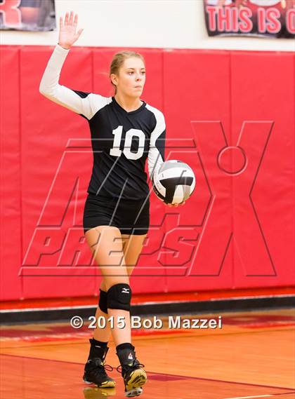 Thumbnail 1 in Aquinas [St. Thomas] vs Southern (OHSAA D4 Columbiana District Playoff) photogallery.