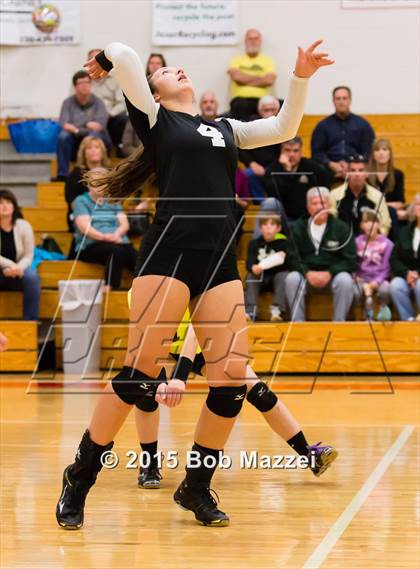 Thumbnail 2 in Aquinas [St. Thomas] vs Southern (OHSAA D4 Columbiana District Playoff) photogallery.