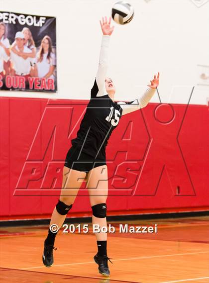 Thumbnail 3 in Aquinas [St. Thomas] vs Southern (OHSAA D4 Columbiana District Playoff) photogallery.