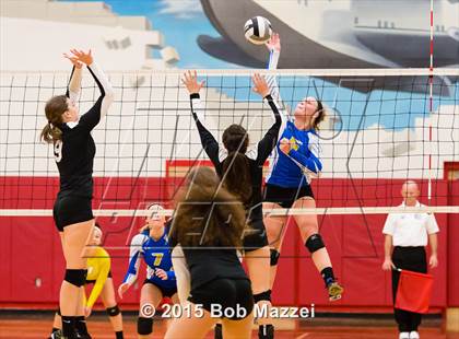 Thumbnail 1 in Aquinas [St. Thomas] vs Southern (OHSAA D4 Columbiana District Playoff) photogallery.
