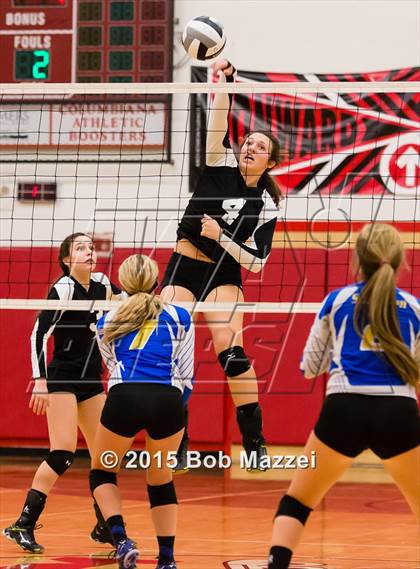 Thumbnail 2 in Aquinas [St. Thomas] vs Southern (OHSAA D4 Columbiana District Playoff) photogallery.