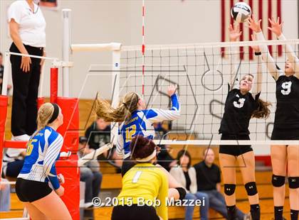Thumbnail 3 in Aquinas [St. Thomas] vs Southern (OHSAA D4 Columbiana District Playoff) photogallery.
