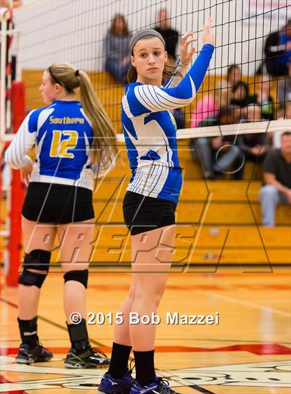 Thumbnail 2 in Aquinas [St. Thomas] vs Southern (OHSAA D4 Columbiana District Playoff) photogallery.