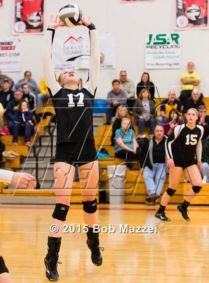 Thumbnail 3 in Aquinas [St. Thomas] vs Southern (OHSAA D4 Columbiana District Playoff) photogallery.
