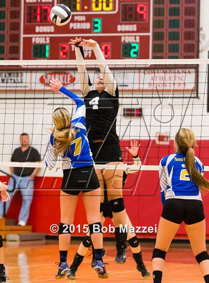 Thumbnail 1 in Aquinas [St. Thomas] vs Southern (OHSAA D4 Columbiana District Playoff) photogallery.