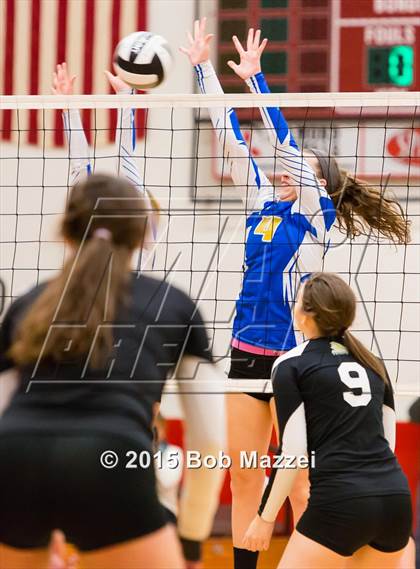 Thumbnail 2 in Aquinas [St. Thomas] vs Southern (OHSAA D4 Columbiana District Playoff) photogallery.