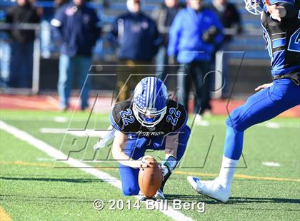 Thumbnail 2 in New Canaan vs Darien (CIAC Class L-Large Final) photogallery.