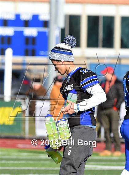 Thumbnail 3 in New Canaan vs Darien (CIAC Class L-Large Final) photogallery.