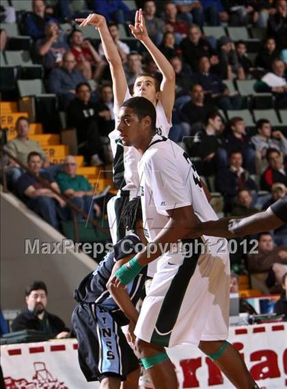 Thumbnail 1 in Bishop Kearney vs. Harborfields (NYSPHSAA Class A Semifinal) photogallery.