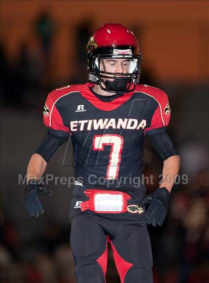 Thumbnail 2 in Upland vs. Etiwanda photogallery.
