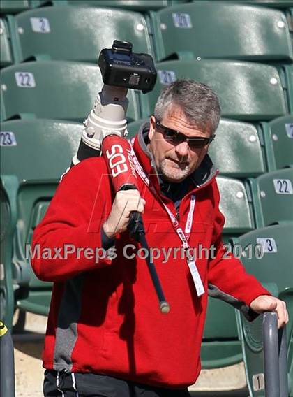 Thumbnail 1 in McNeil vs. Brenham (Rock Hardball Classic) photogallery.