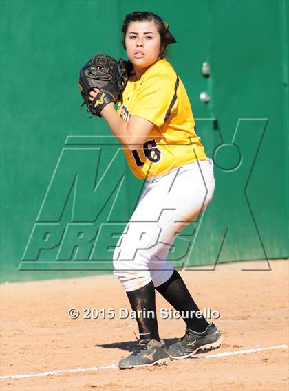 Thumbnail 2 in Gilbert vs. Perry (Red Mountain Tournament) photogallery.